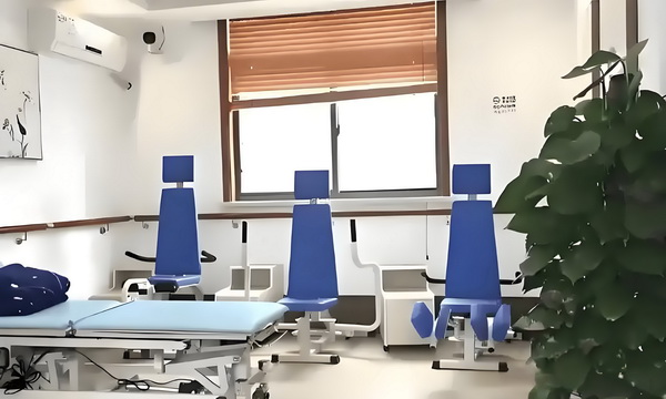 落户条件_北京一高校化粪池爆炸污染饮用水致腹泻?校方辟谣 北京一高校辟谣年的根据数据